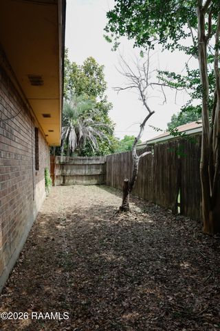 311 Auburn Drive, Carencro, LA 70520