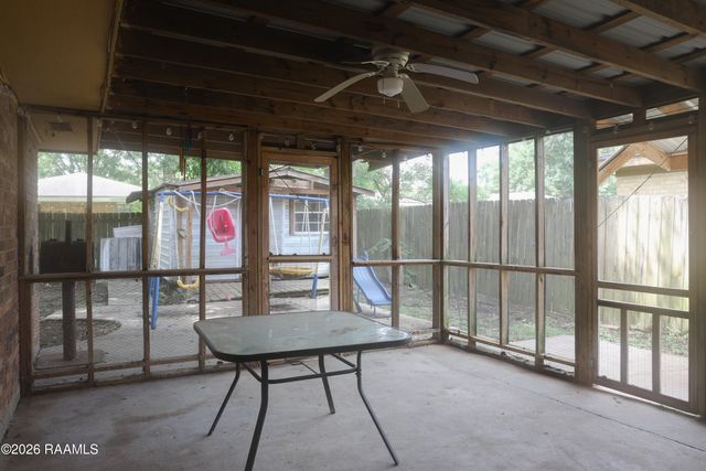 311 Auburn Drive, Carencro, LA 70520