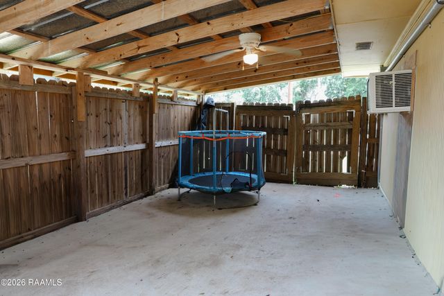 311 Auburn Drive, Carencro, LA 70520