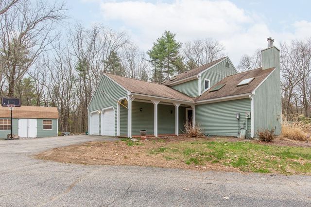 37 Standish Way, Amherst, NH 03031