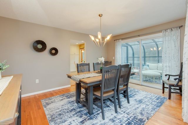 37 Standish Way, Amherst, NH 03031