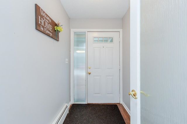 37 Standish Way, Amherst, NH 03031