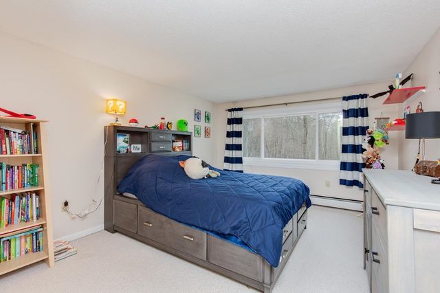 37 Standish Way, Amherst, NH 03031