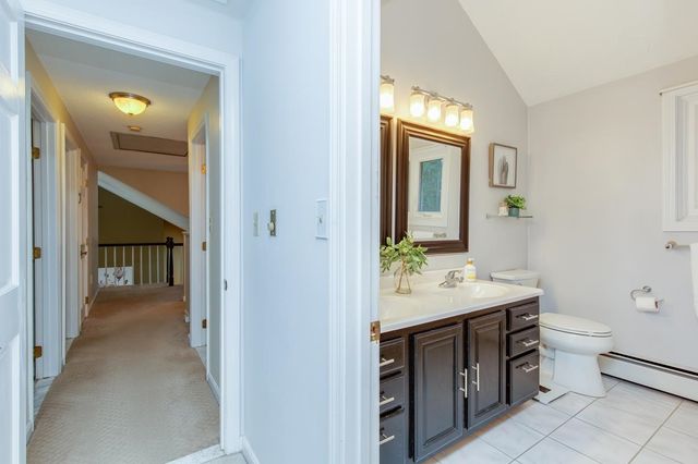 37 Standish Way, Amherst, NH 03031