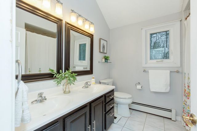 37 Standish Way, Amherst, NH 03031