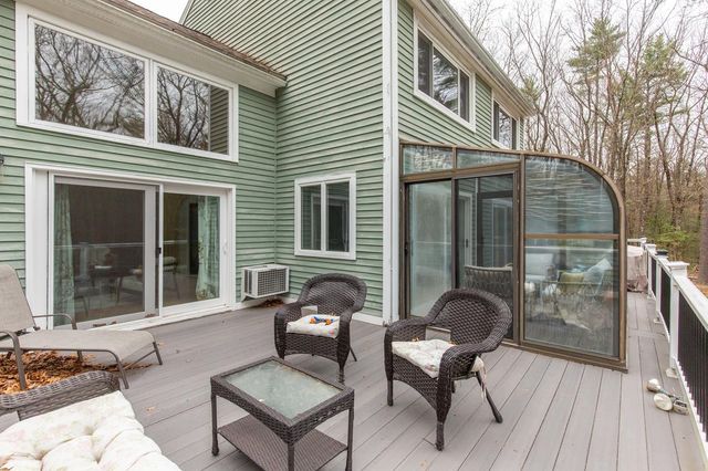 37 Standish Way, Amherst, NH 03031