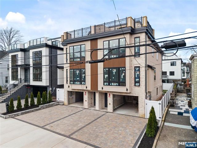 45 Lincoln Avenue, Cliffside Park, NJ 07010