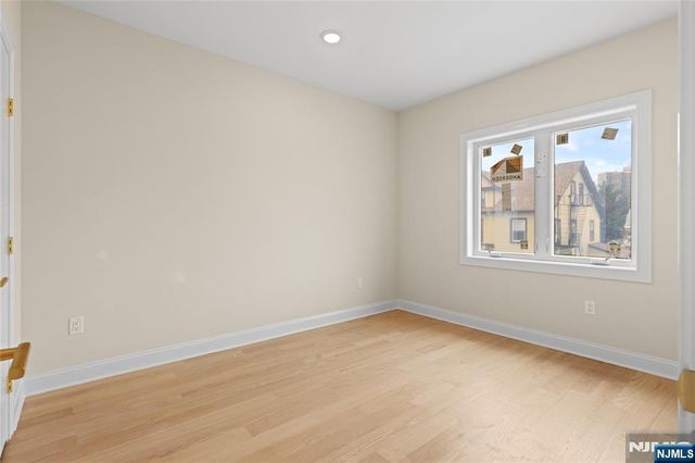 45 Lincoln Avenue, Cliffside Park, NJ 07010