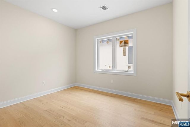 45 Lincoln Avenue, Cliffside Park, NJ 07010