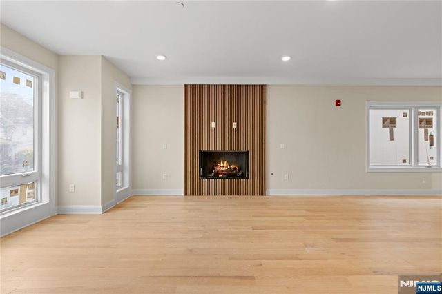 45 Lincoln Avenue, Cliffside Park, NJ 07010