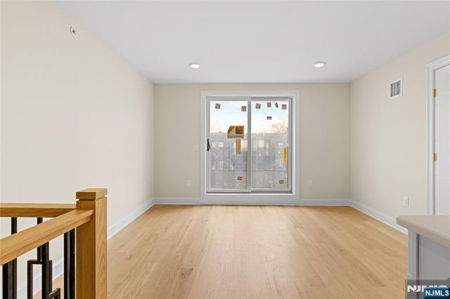 45 Lincoln Avenue, Cliffside Park, NJ 07010