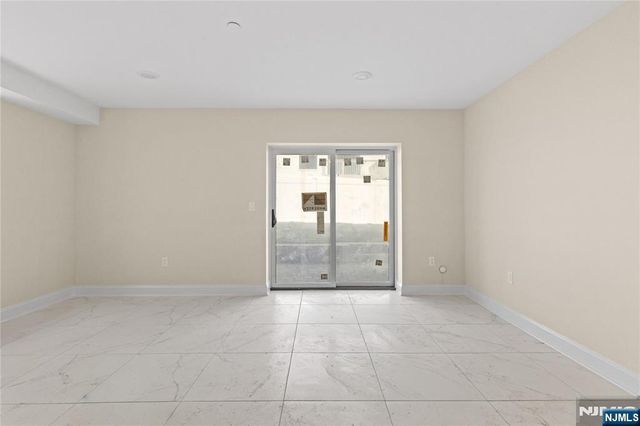 45 Lincoln Avenue, Cliffside Park, NJ 07010