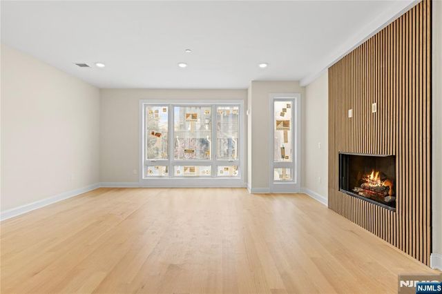 45 Lincoln Avenue, Cliffside Park, NJ 07010