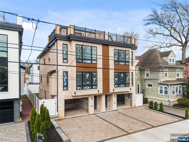 45 Lincoln Avenue, Cliffside Park, NJ 07010