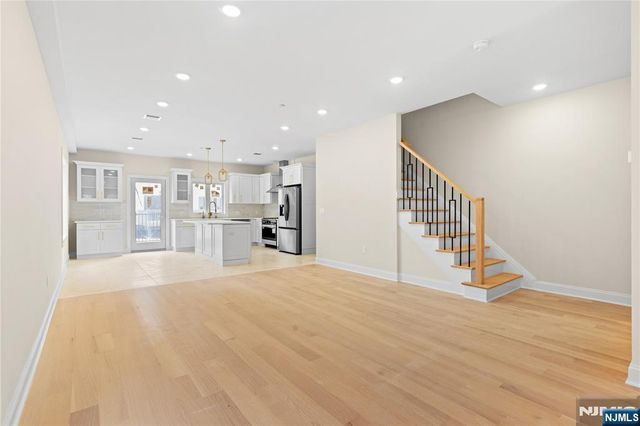 45 Lincoln Avenue, Cliffside Park, NJ 07010