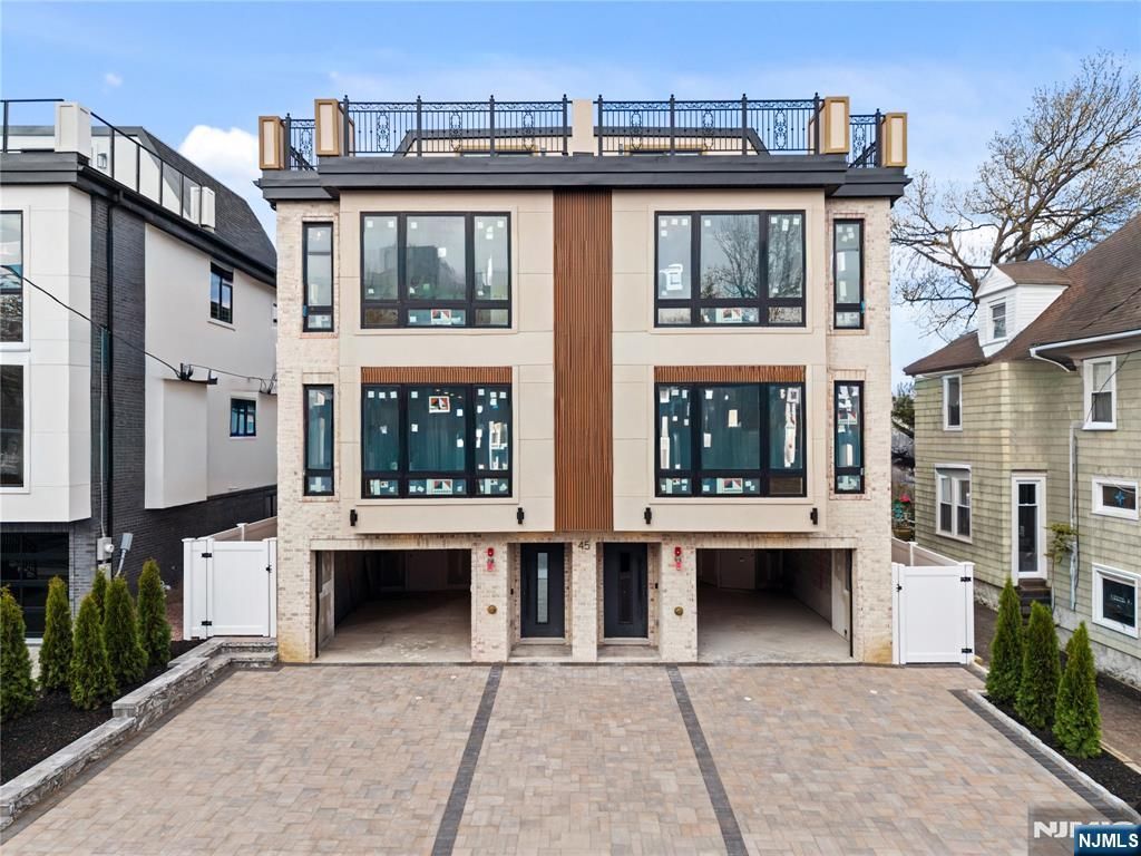 45 Lincoln Avenue, Cliffside Park, NJ 07010