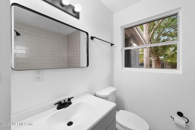 6903 CLOVIS Road, Jacksonville, FL 32205