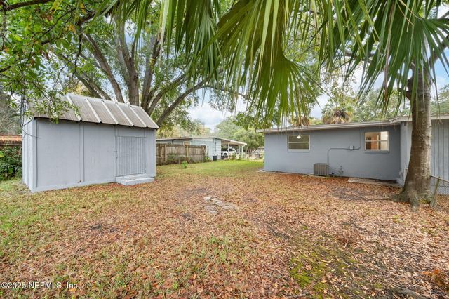 6903 CLOVIS Road, Jacksonville, FL 32205