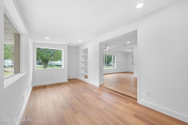 6903 CLOVIS Road, Jacksonville, FL 32205