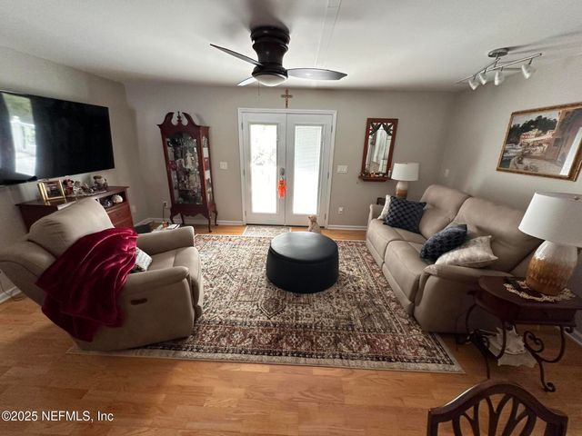 310 7TH Street, Atlantic Beach, FL 32233