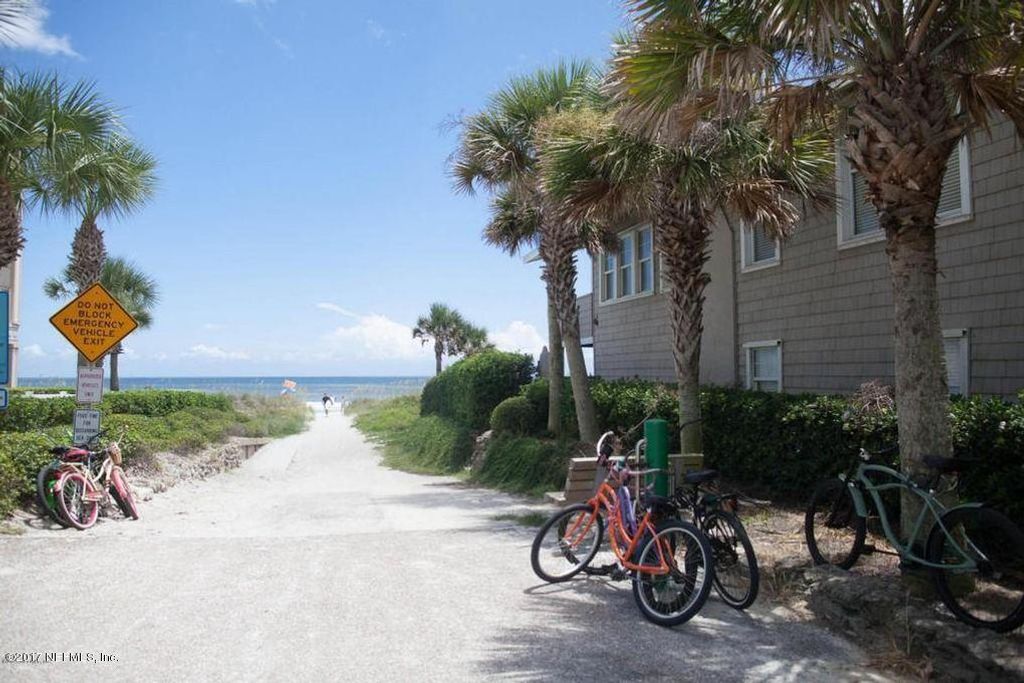 310 7TH Street, Atlantic Beach, FL 32233