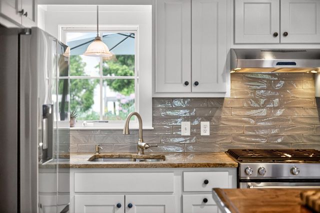 370 Main Street, South Dennis, MA 02660