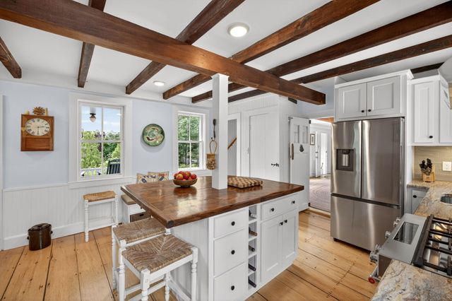 370 Main Street, South Dennis, MA 02660
