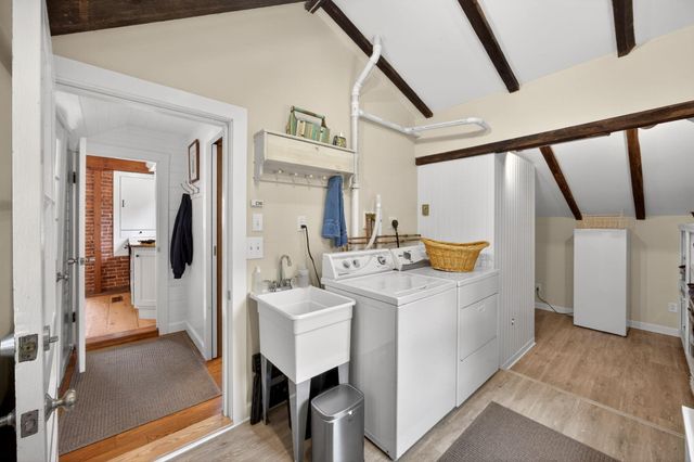 370 Main Street, South Dennis, MA 02660