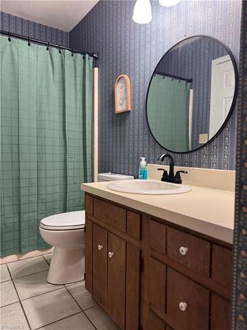 5755 Gayray Street, Clemmons, NC 27012