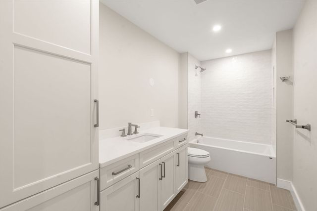 57 Horrigan Drive 3, Dedham, MA 02026