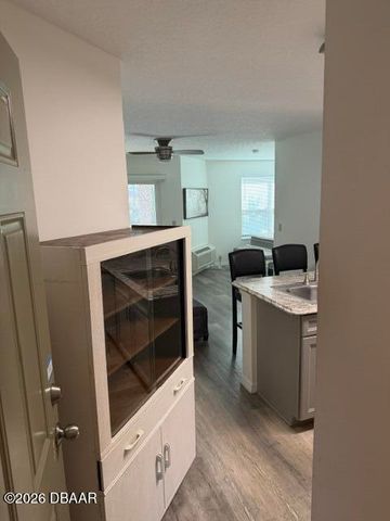 1401 S Palmetto Ave Apt 406, Daytona Beach, FL 32114