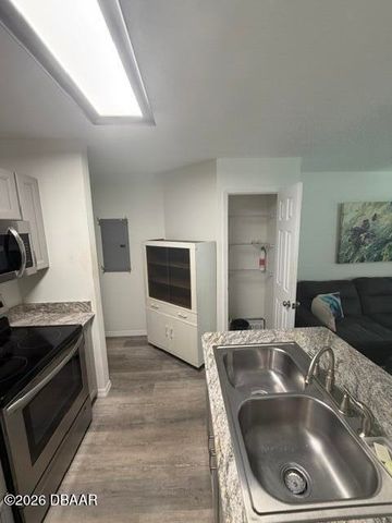 1401 S Palmetto Ave Apt 406, Daytona Beach, FL 32114