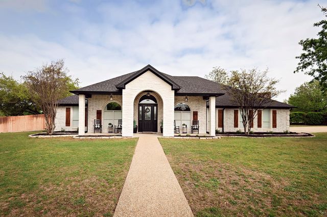 1201 Ambrose DR, Salado, TX 76571