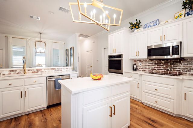 1201 Ambrose DR, Salado, TX 76571
