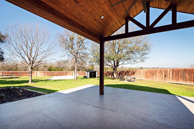 1201 Ambrose DR, Salado, TX 76571