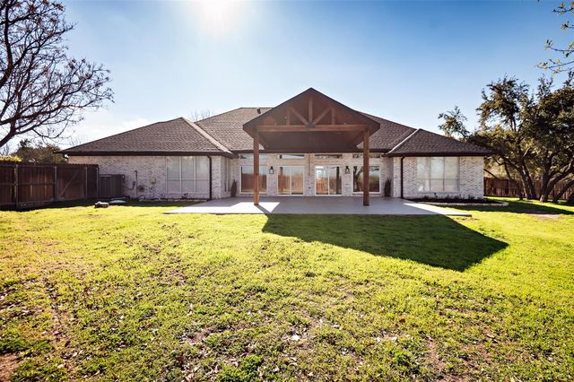 1201 Ambrose DR, Salado, TX 76571