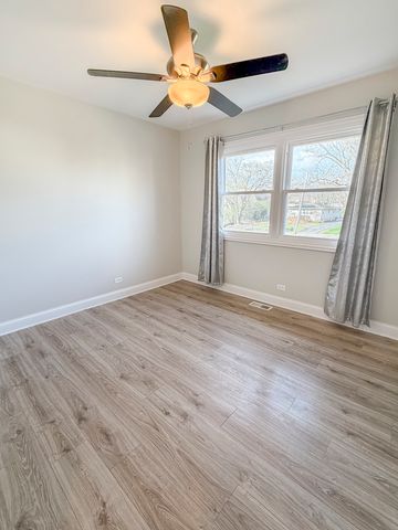 9027 Skyline Drive, Burr Ridge, IL 60527