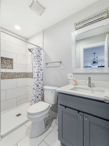 9027 Skyline Drive, Burr Ridge, IL 60527