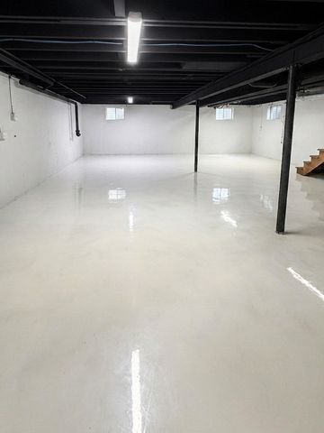 9027 Skyline Drive, Burr Ridge, IL 60527