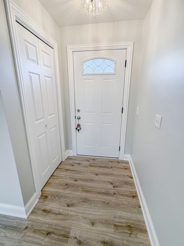 9027 Skyline Drive, Burr Ridge, IL 60527