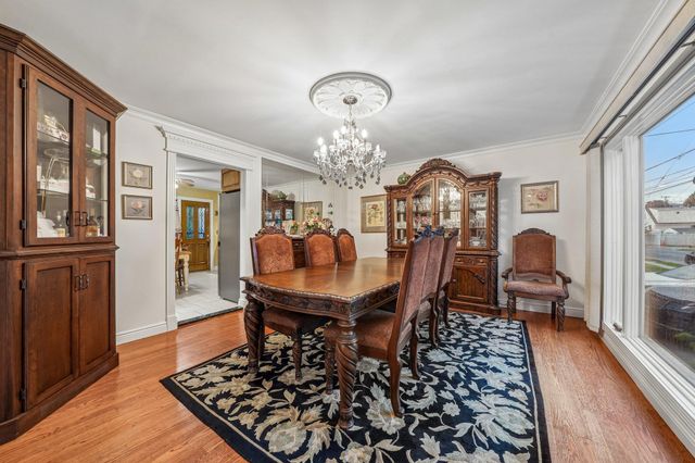 18 GAIL PL, Secaucus, NJ 07094