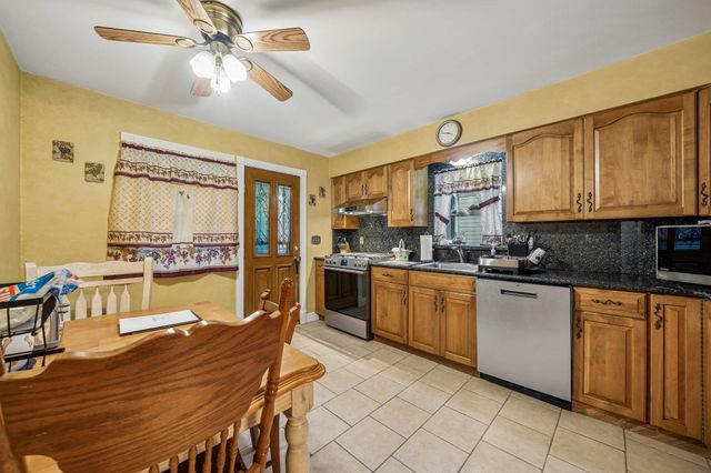 18 GAIL PL, Secaucus, NJ 07094