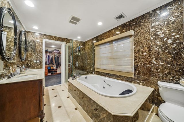 18 GAIL PL, Secaucus, NJ 07094