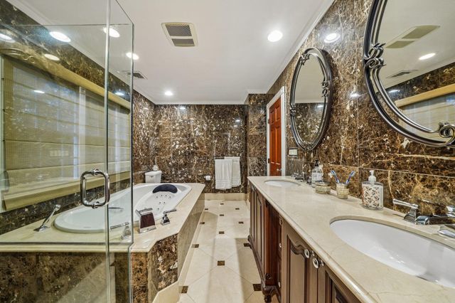18 GAIL PL, Secaucus, NJ 07094