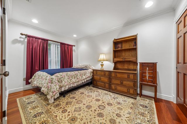 18 GAIL PL, Secaucus, NJ 07094