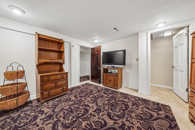 18 GAIL PL, Secaucus, NJ 07094
