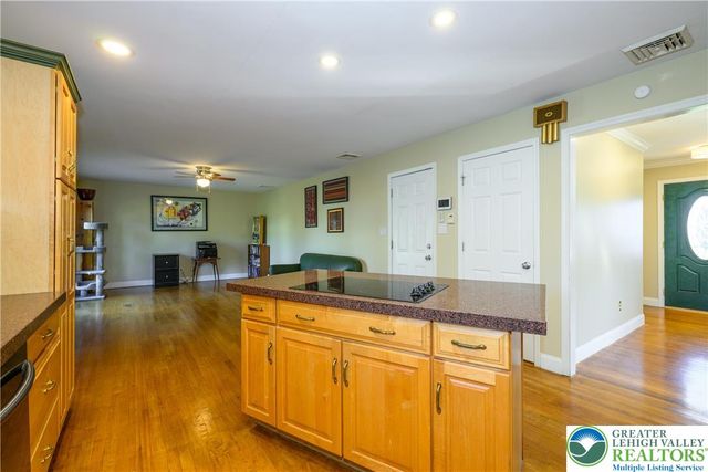 3851 Brandeis Avenue, Bethlehem Twp, PA 18020