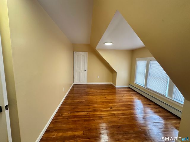 207 Greenfield Street, Hartford, CT 06112