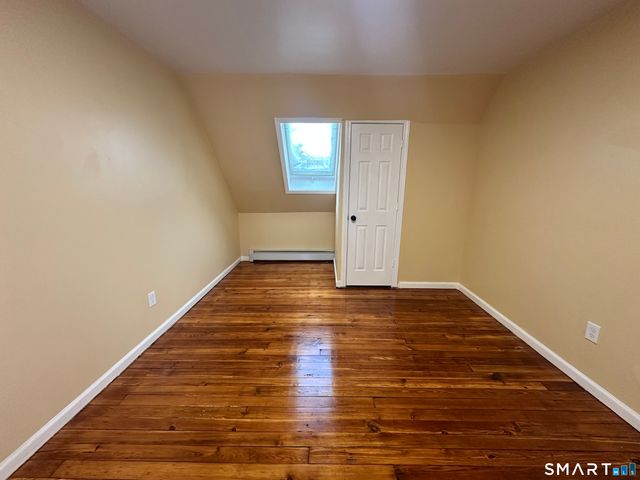 207 Greenfield Street, Hartford, CT 06112