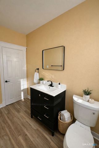 207 Greenfield Street, Hartford, CT 06112